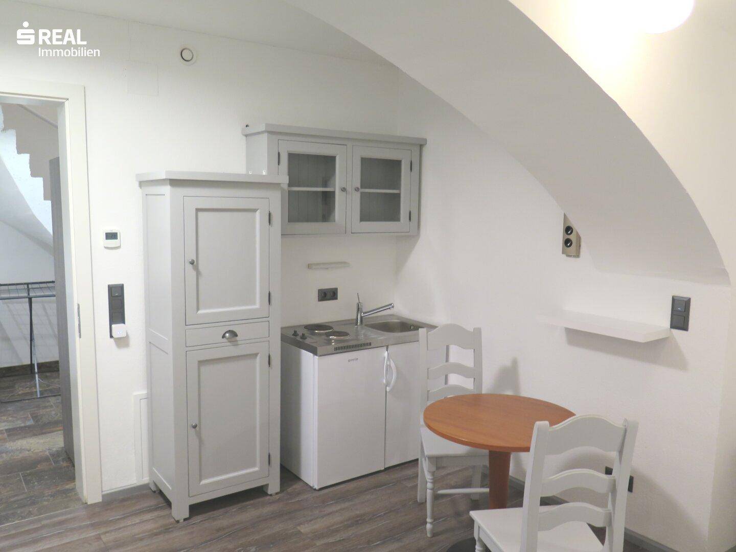 Zimmer 2 KG