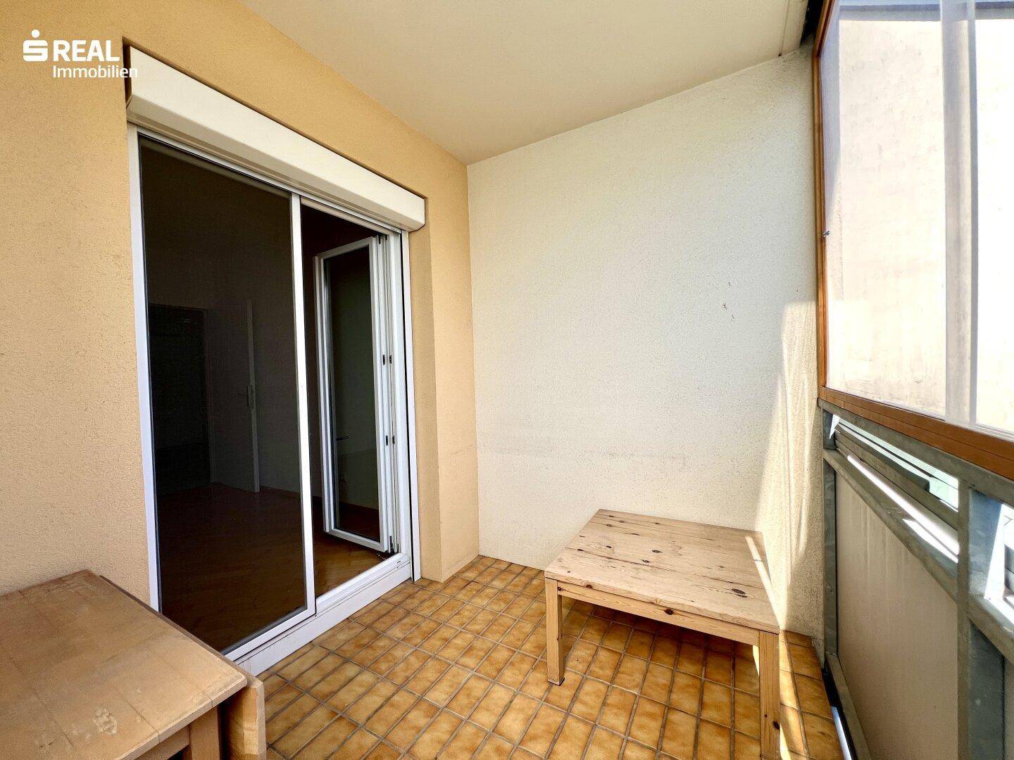 Loggia 2