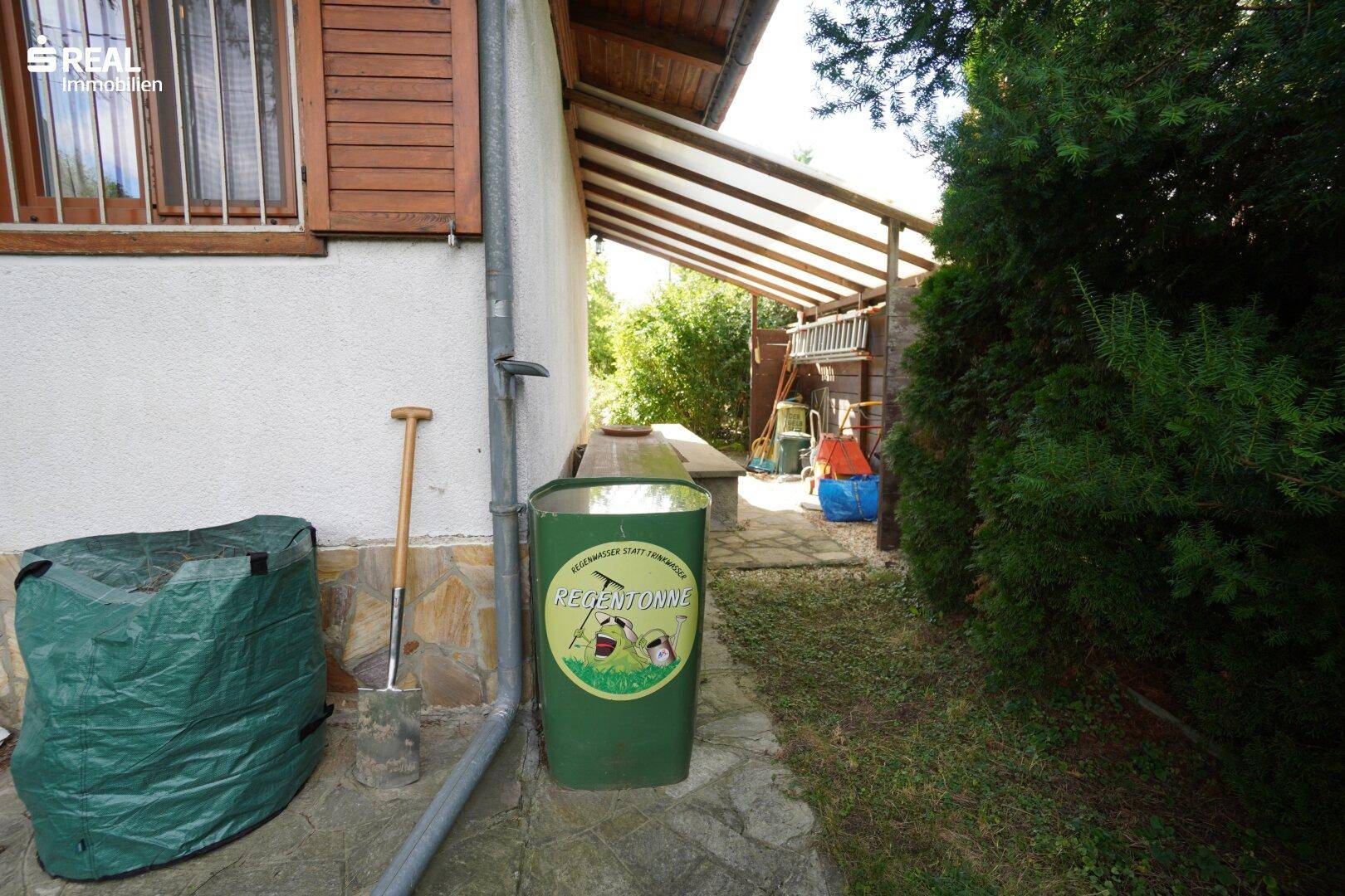Abstellplatz überdacht 2