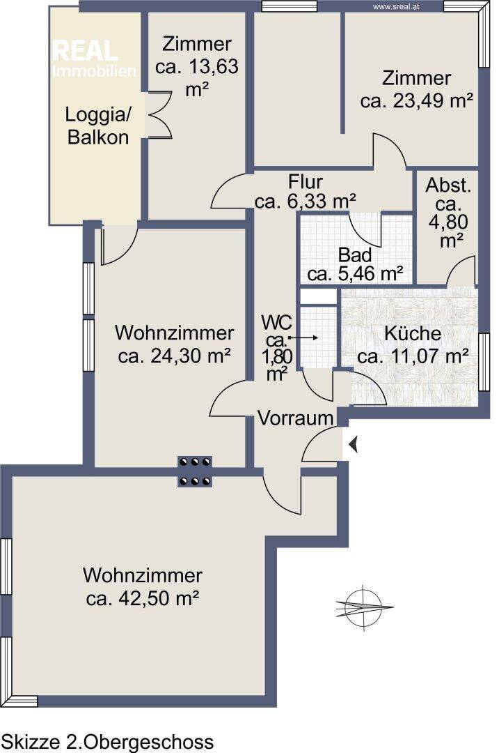 Grundriss des Obergeschosses mit mehreren Zimmern, Loggia/Balkon und separatem WC.