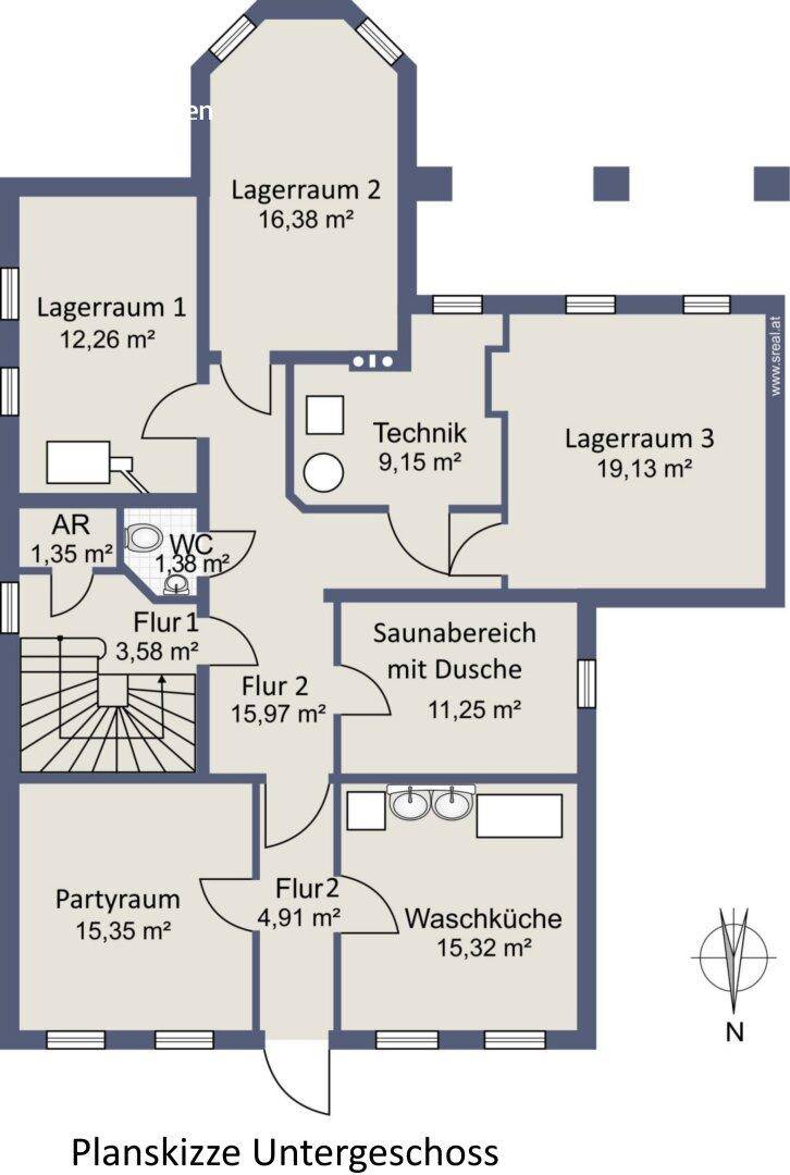 Grundriss des Untergeschosses mit Lager-, Technik- und Saunabereich sowie Partyraum.