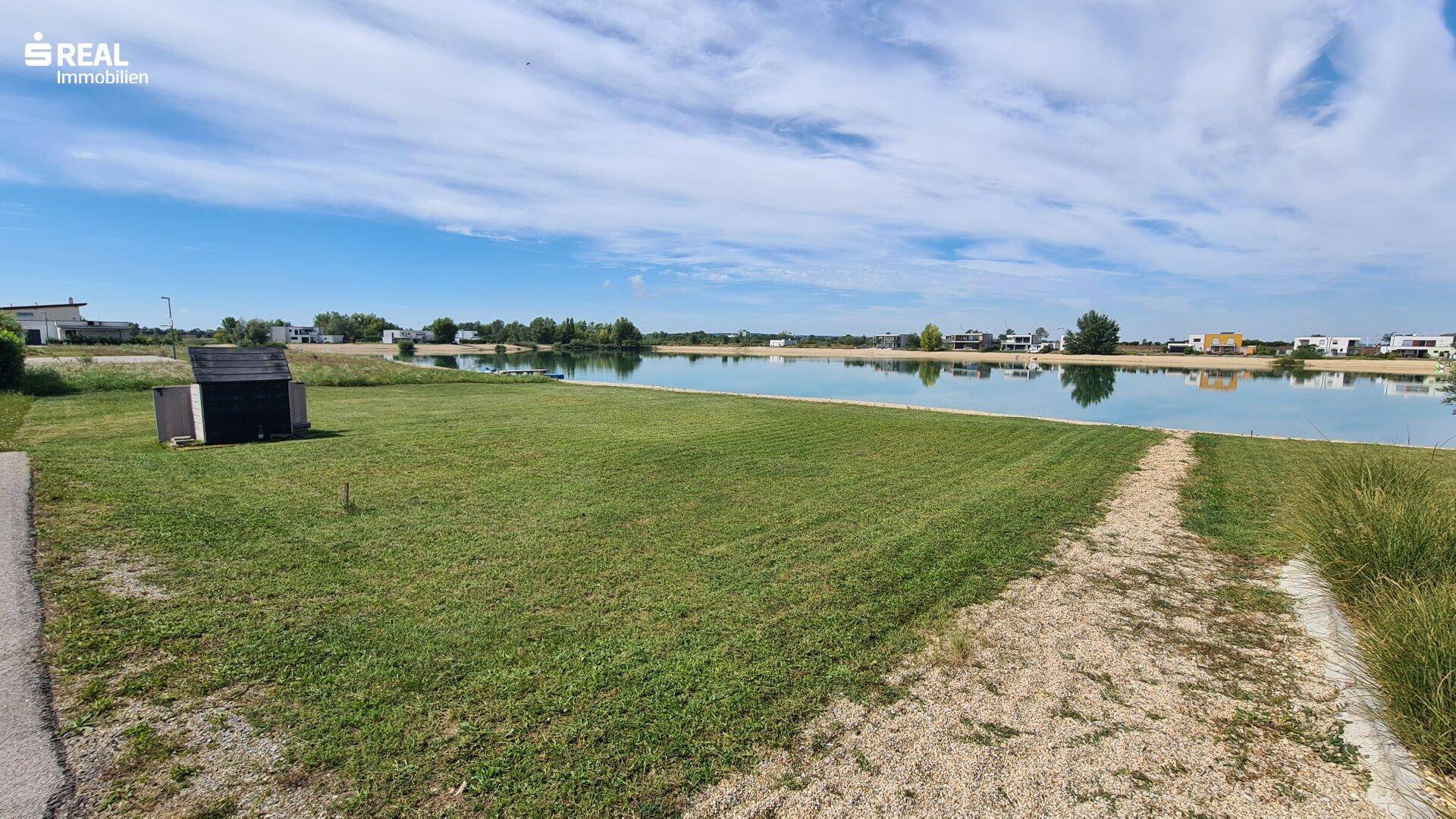 Exklusives Wohnen in erster Reihe – Baugrundstück mit direktem Wasserzugang in den Seeresidenzen Parndorf – pohled 4