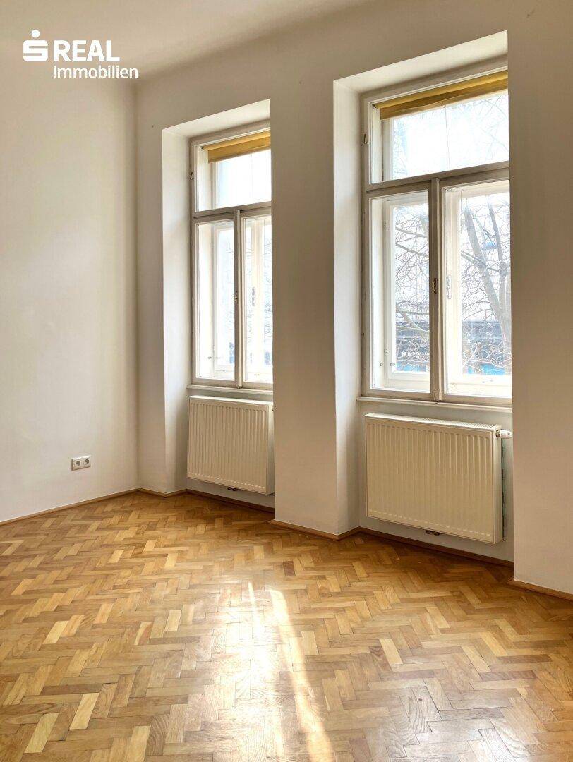 WUNDERSCHÖNE ALTBAUWOHNUNG - bestens eingeteilte 3,5 Zimmer - NIBELUNGENVIERTEL - Ansicht 5