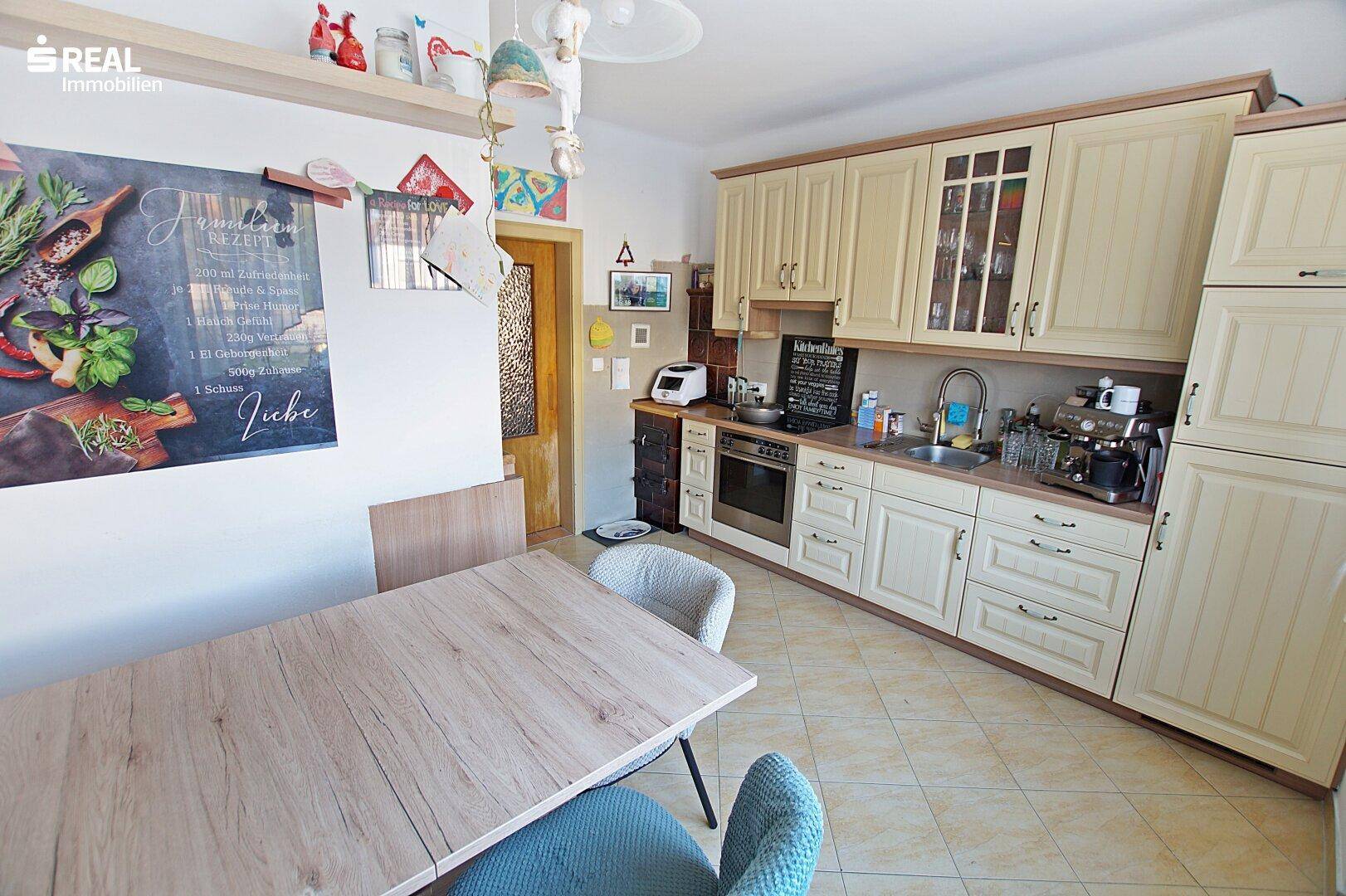 Einfamilienfamilienhaus mit Werkstatt &amp; Lagerhalle, Garage und großem Garten mit Pool - Ansicht 5