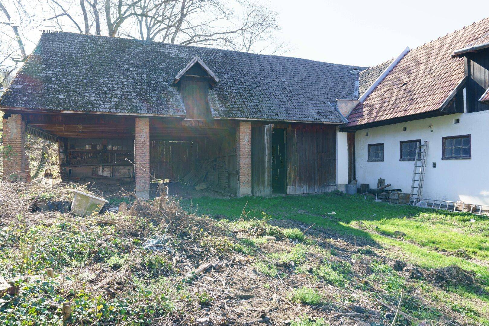 Wunderschöner Ausblick auf die umliegenden Hausberge - 107m² Wohnhaus plus 100m² Stall, Scheune und Altbestand! – pohled 5