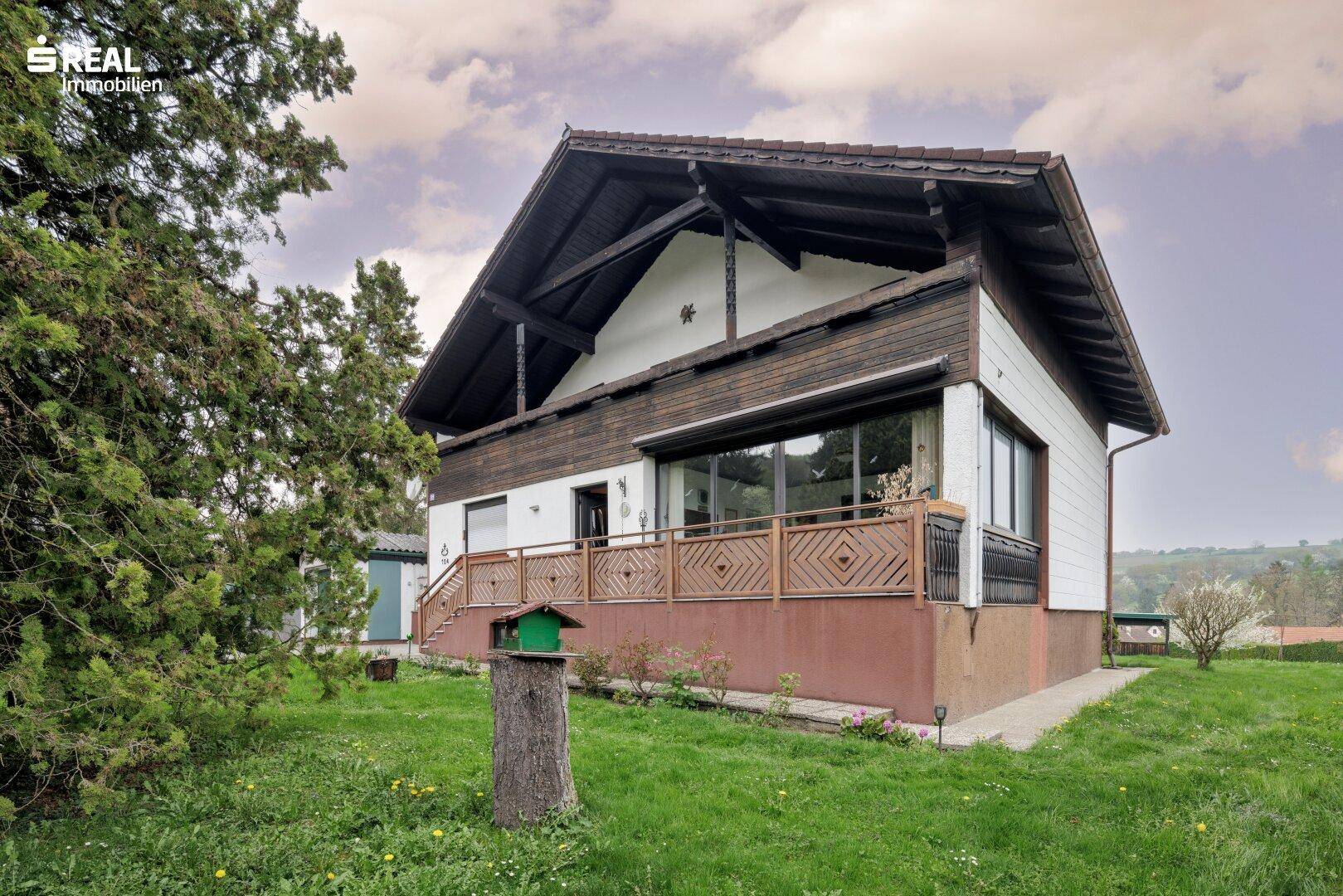 Einfamilienhaus mit traumhaftem Weitblick und großem Garten – pohled 5