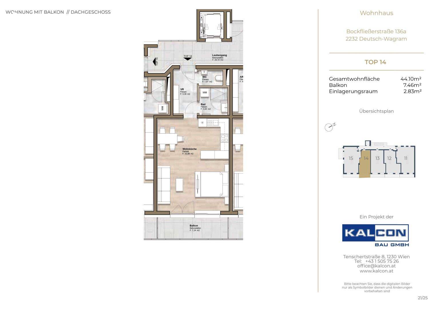 Grundriss einer Dachgeschosswohnung mit offenem Wohnbereich, separatem WC und Balkon.