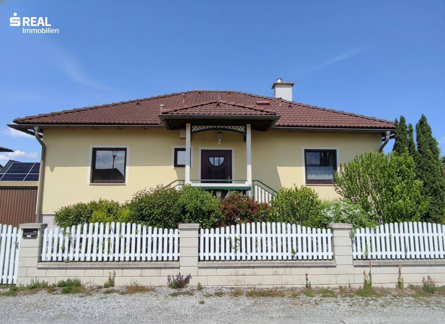 Einfamilienhaus mit liebevoll gepflegtem Garten - Widok 2