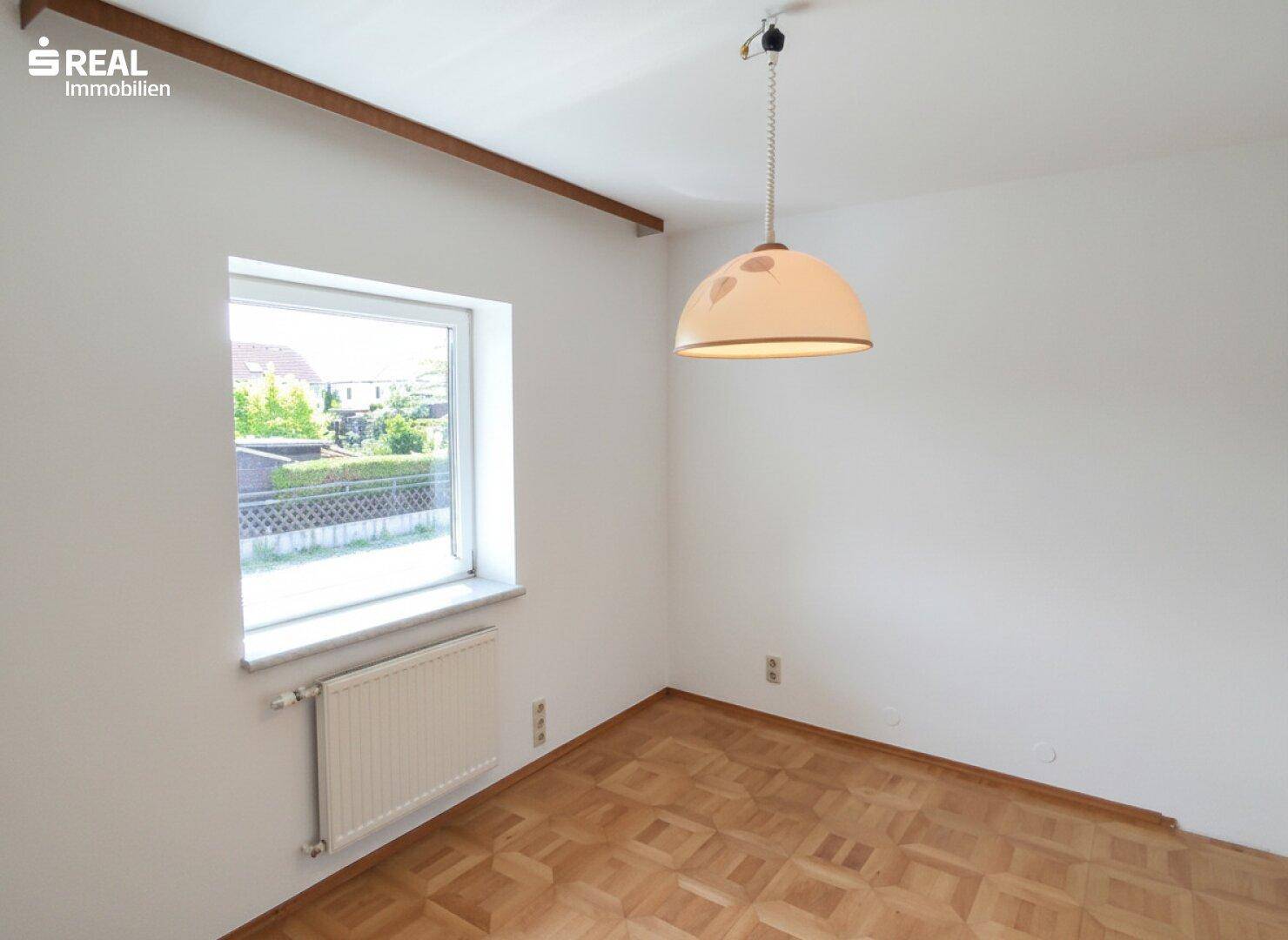 Einfamilienhaus mit liebevoll gepflegtem Garten - Widok 6