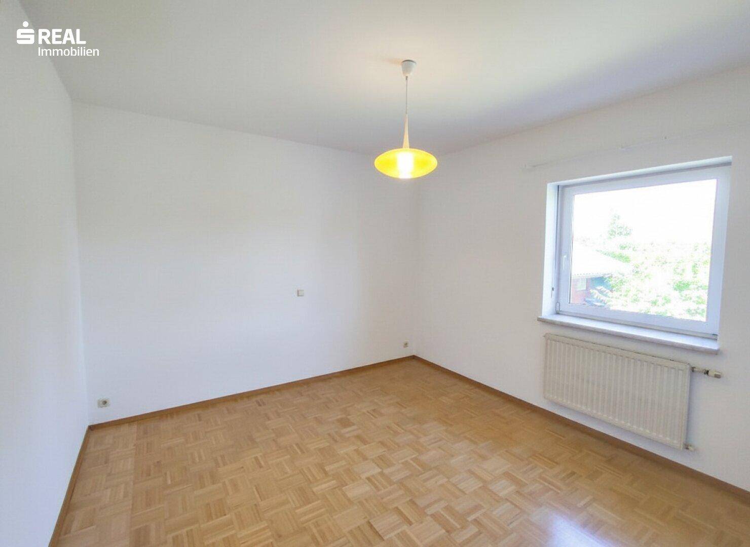 Einfamilienhaus mit liebevoll gepflegtem Garten - Więcej