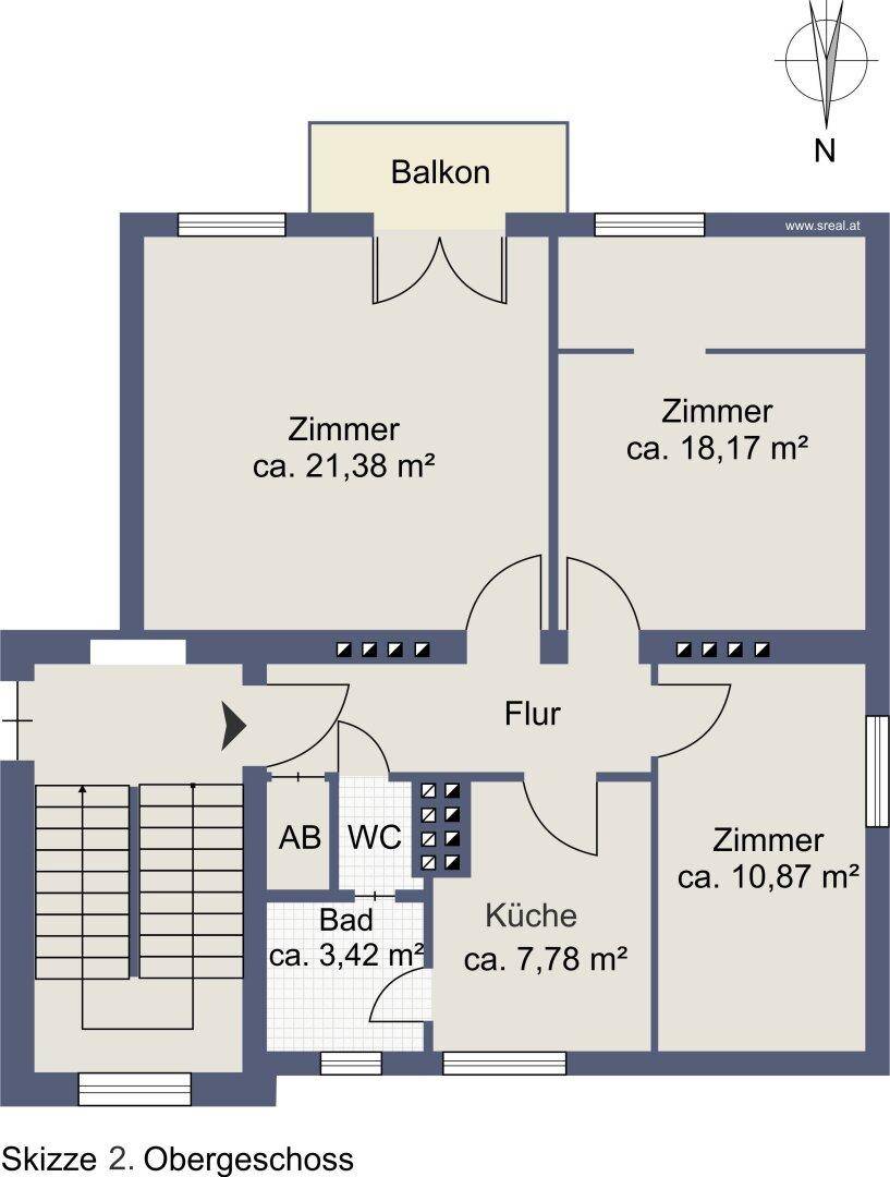 Grundriss des Obergeschosses mit drei Zimmern, Küche, Bad, WC und Balkon.