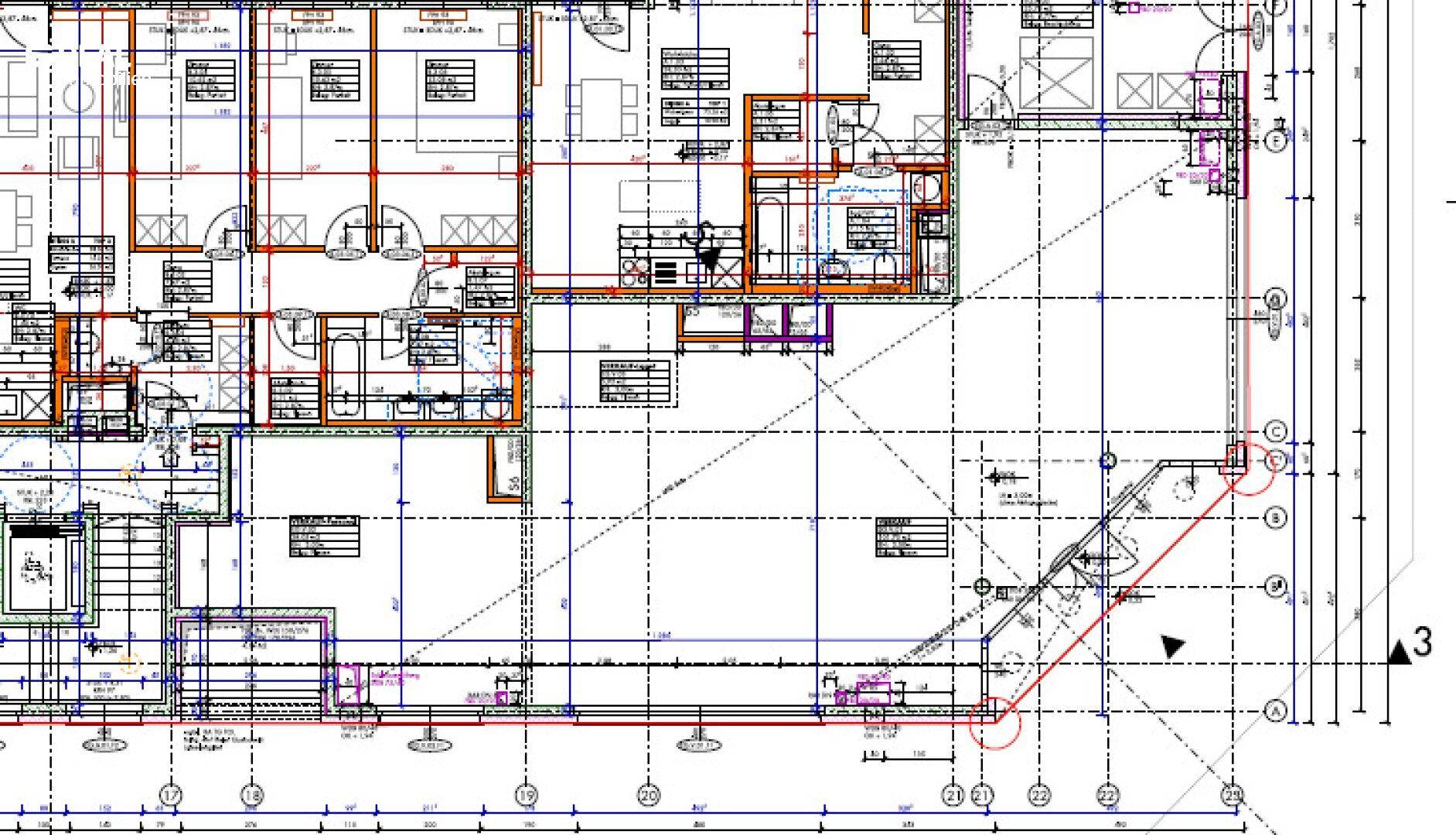 Detaillierter Grundrissplan mit verschiedenen Räumen und technischen Installationen.