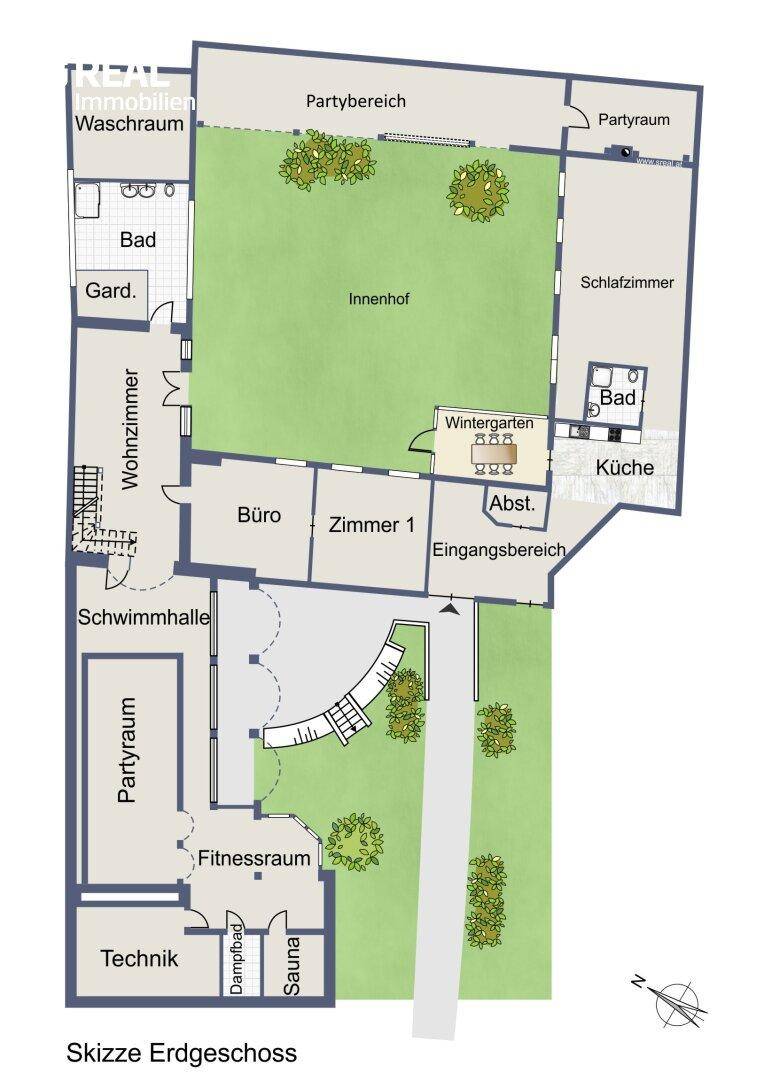 Grundriss des Erdgeschosses mit Wohnzimmer, Küche, Fitnessraum, Sauna und Innenhof.