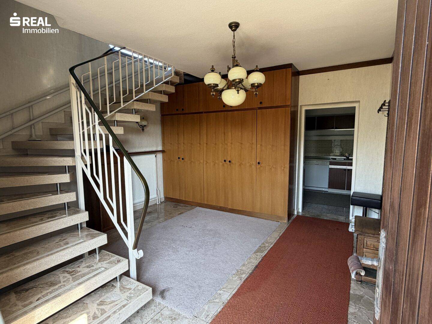 Wohnen mit Platz, Charme und einem Garten, der begeistert - auf 1.109 m² Grundstück in zentraler Lage! - Ansicht 2