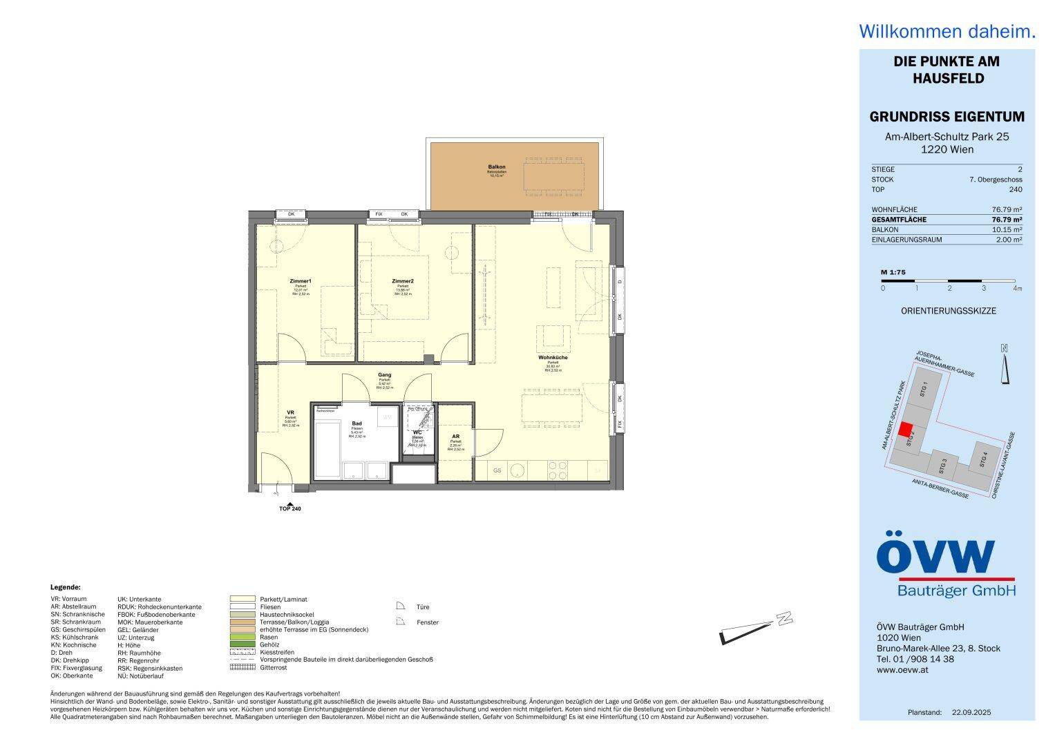 Grundriss einer Wohnung mit drei Zimmern, Balkon und separatem WC.