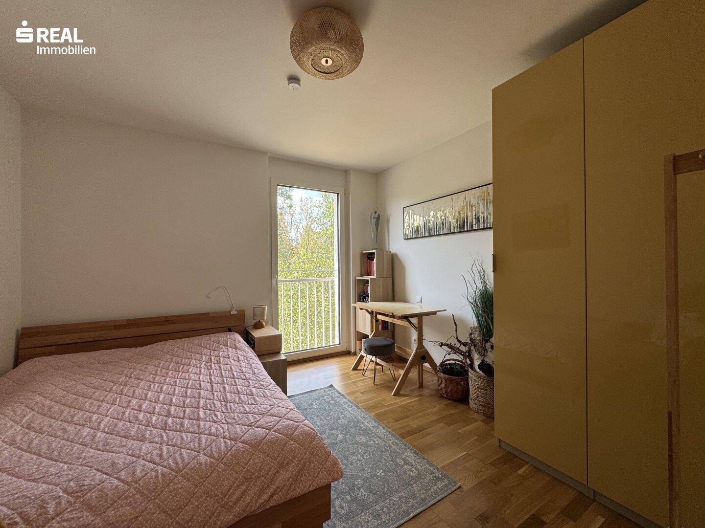 Schlafzimmer 2