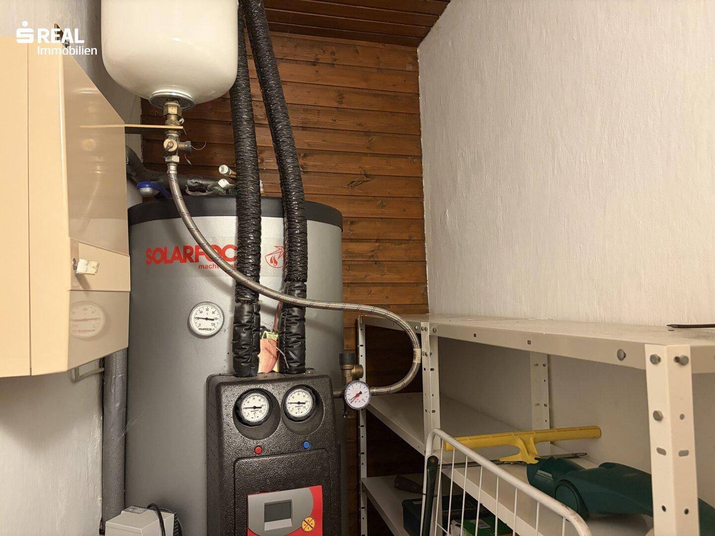Warmwasserspeicher - Abstellraum