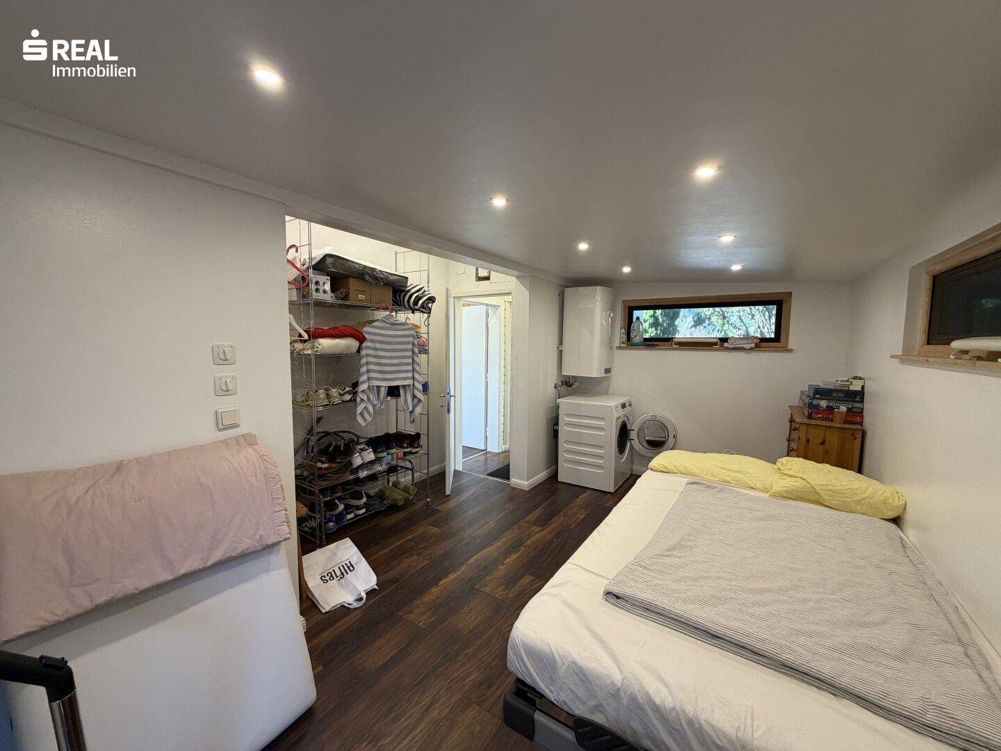 Schlafzimmer 2