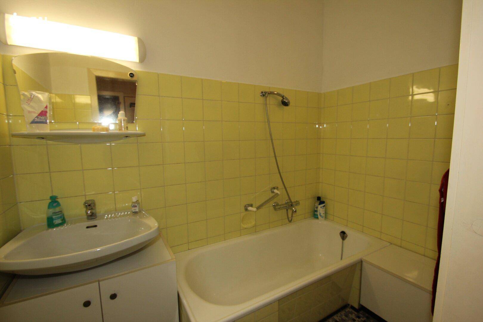 Badezimmer EG
