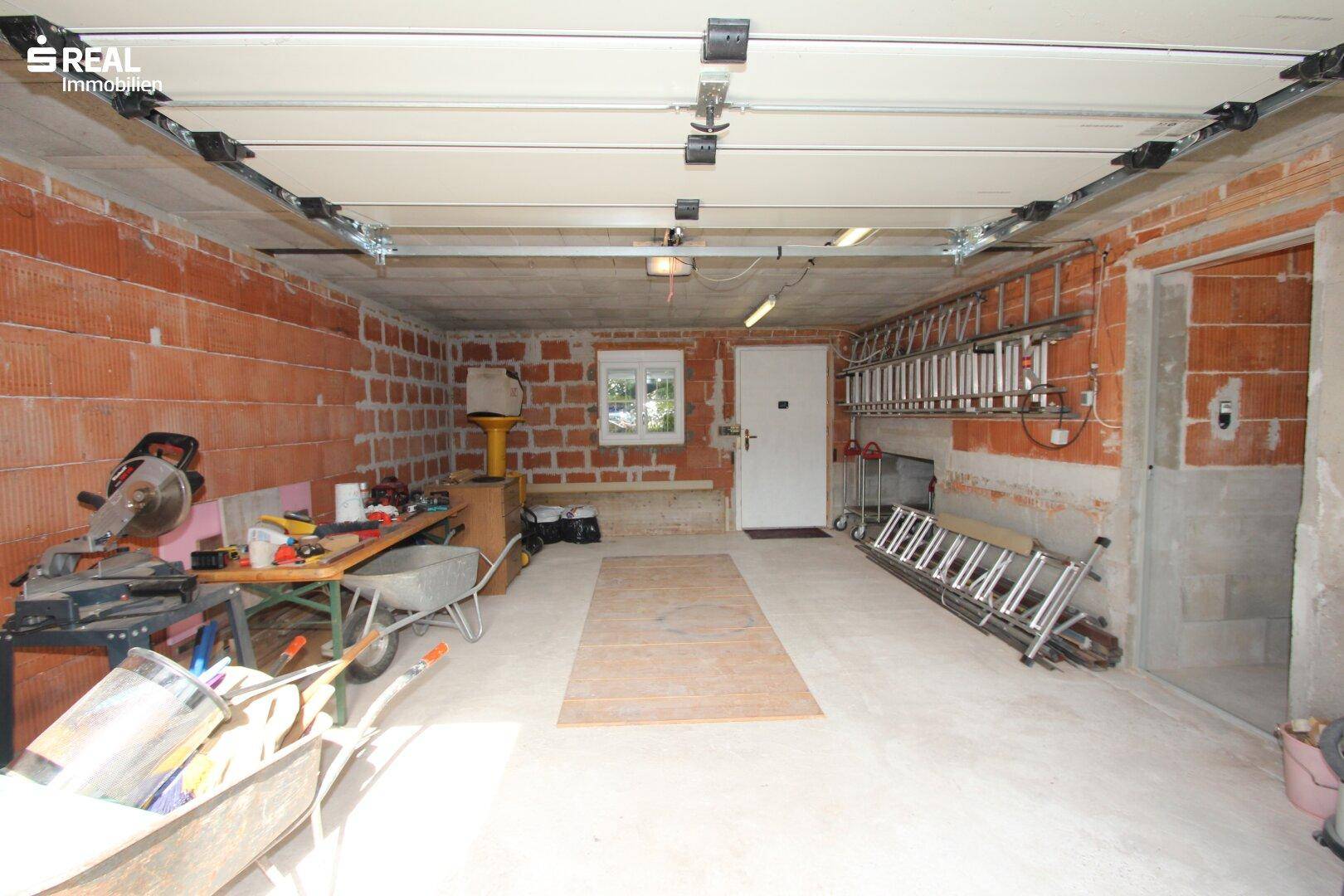 Garage mit Montagegrube
