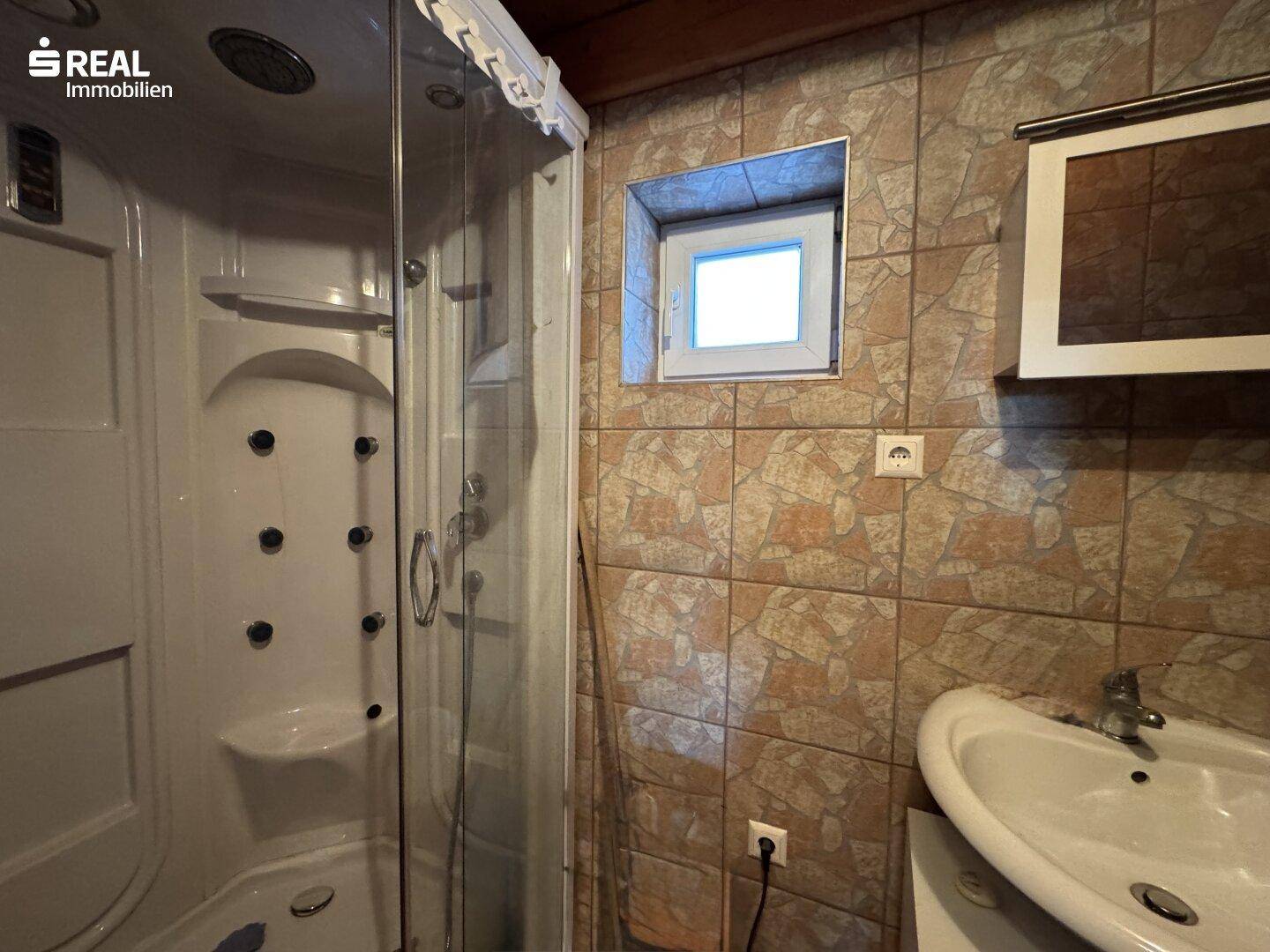 Badezimmer EG