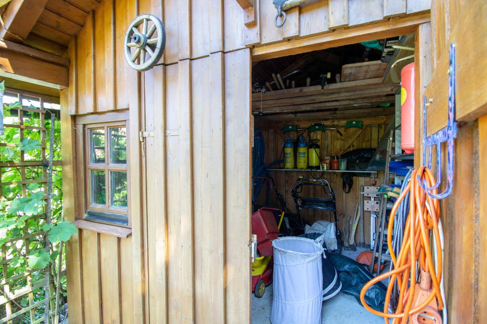 Hütte