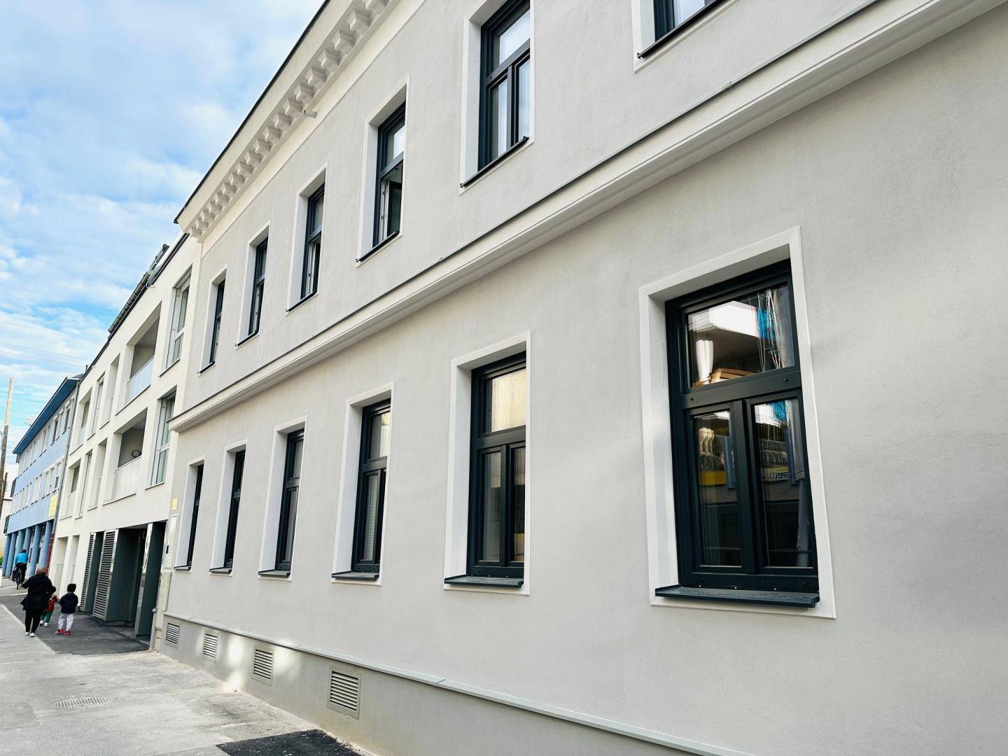 KOB_vor dem Haus_17 09 2025