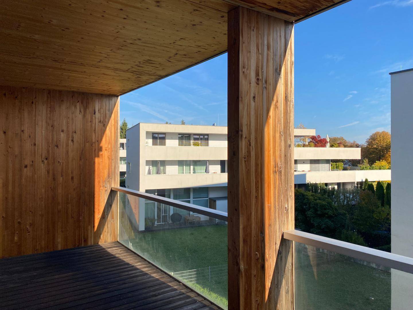 NACHMIETER GESUCHT - ab sofort: 3-Zimmer-Wohnung mit großer Loggia
