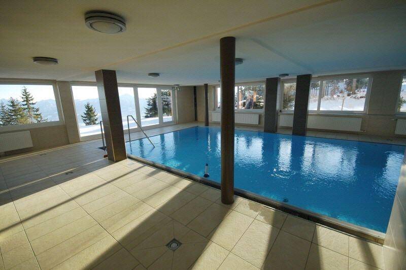 Hallenbad 1