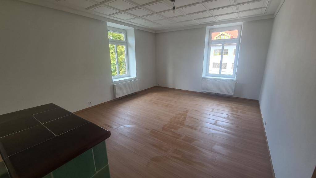Zimmer mit Ofen 2