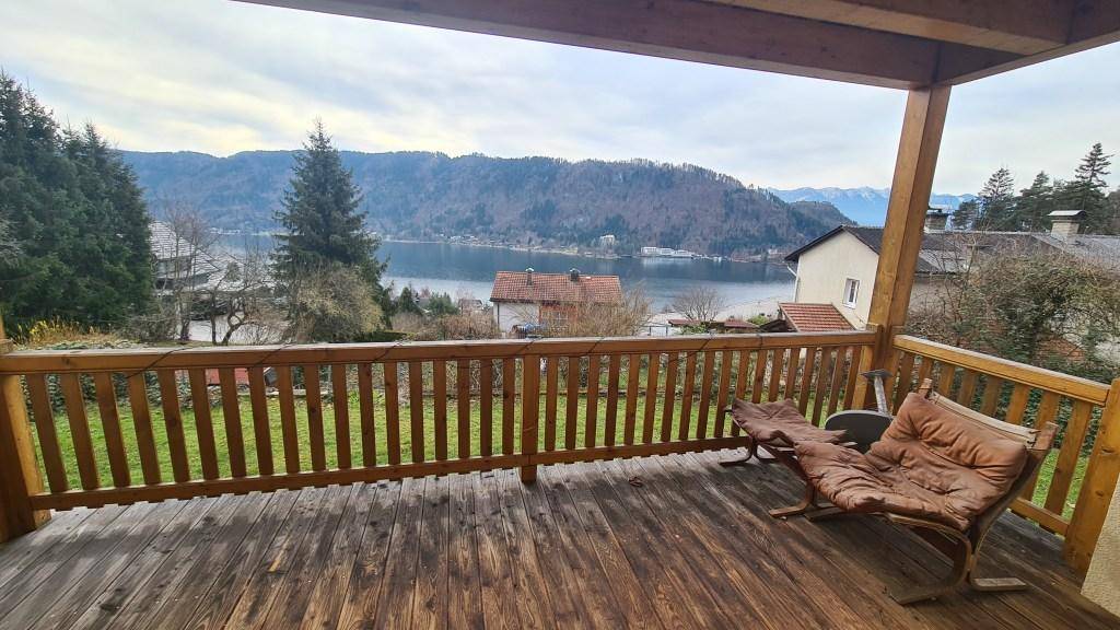 Balkon EG