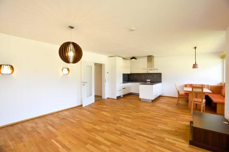 Neuwertige entzückende Wohnung in sonniger Lage in Erpfendorf - Näkymä 3