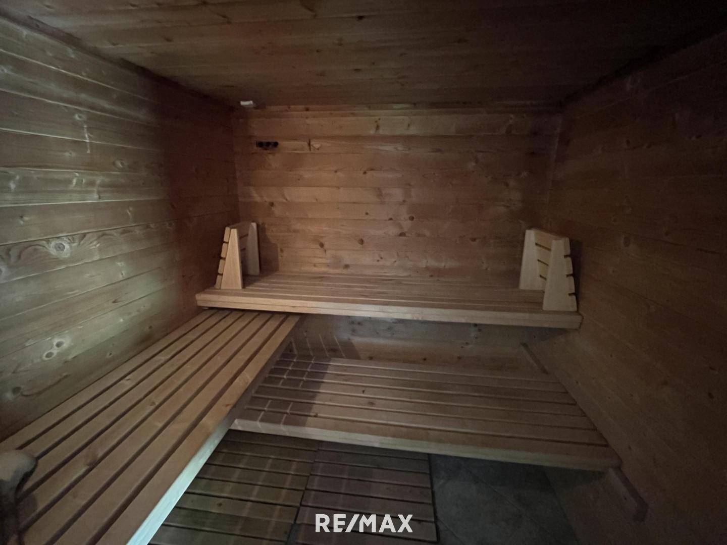 genügend Platz in der Sauna