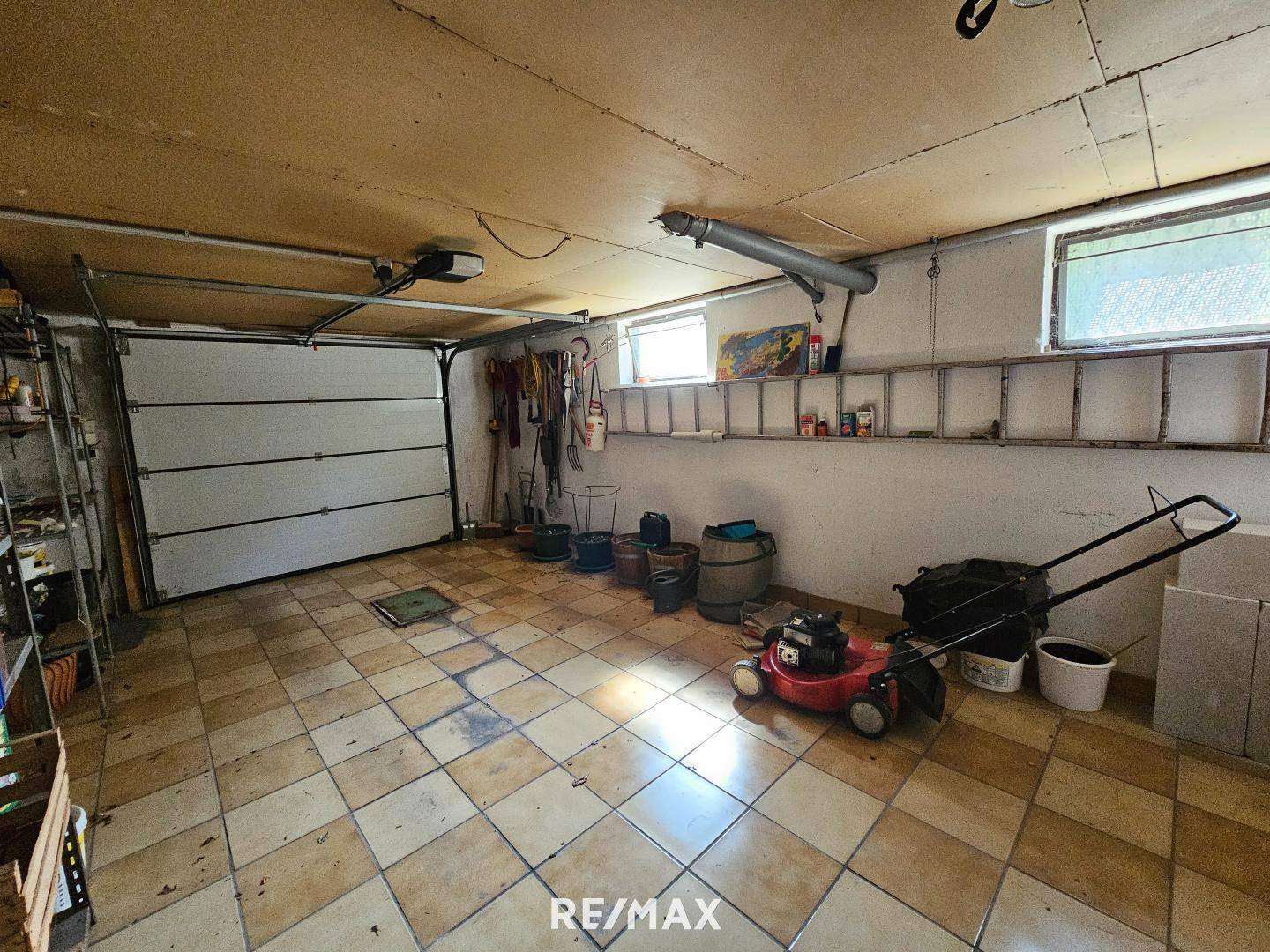 Garage im Keller