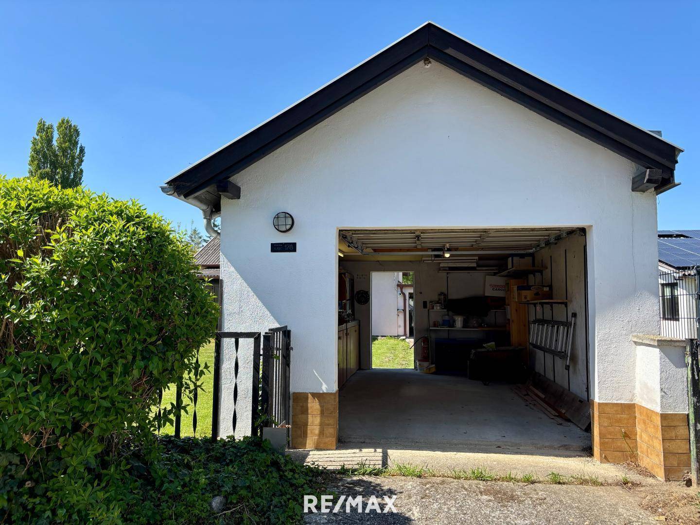 zweite Garage