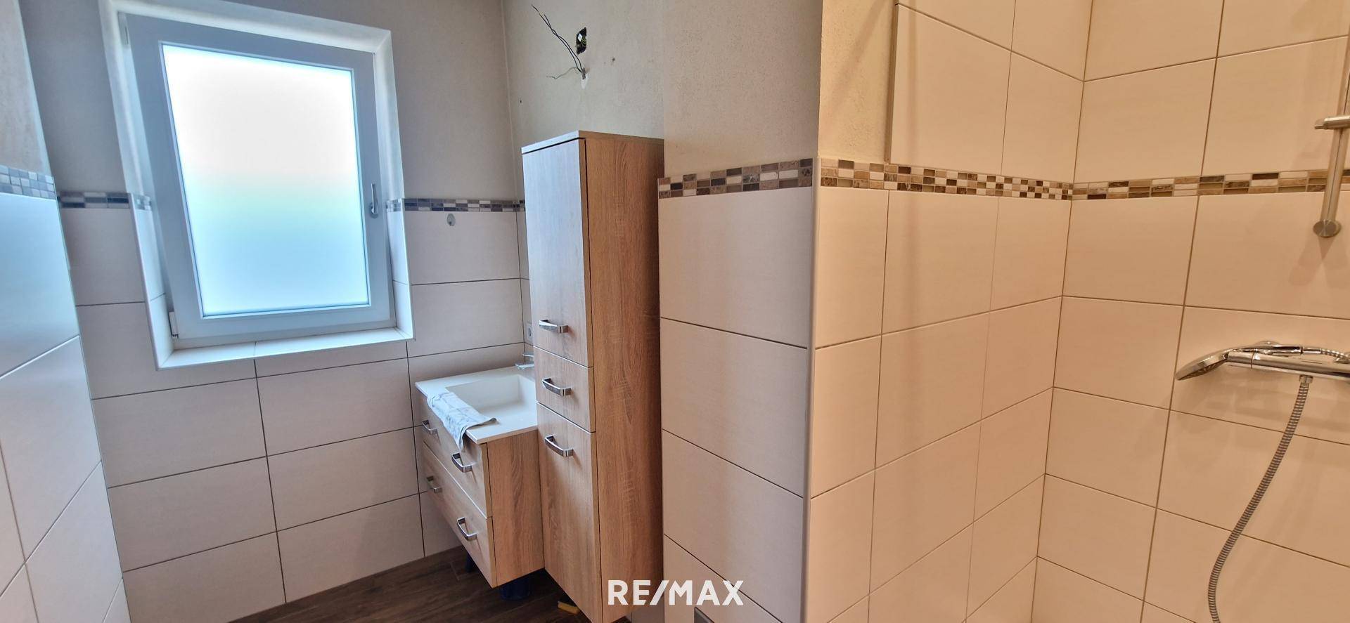 Wohnung - Badezimmer