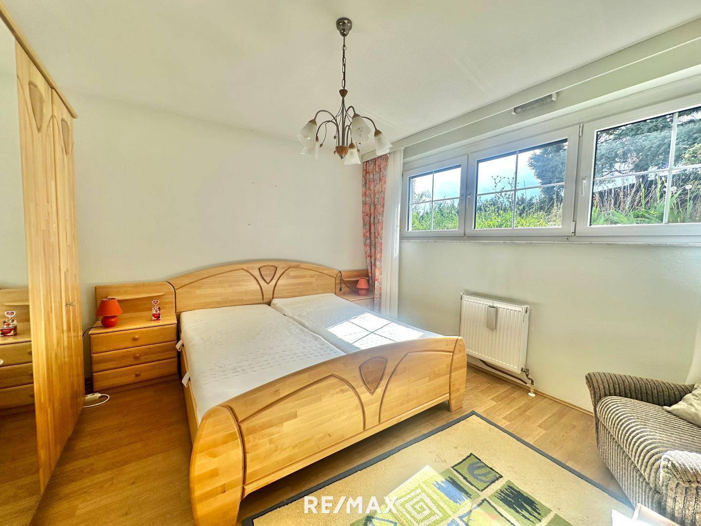 1.OG Schlafzimmer 1