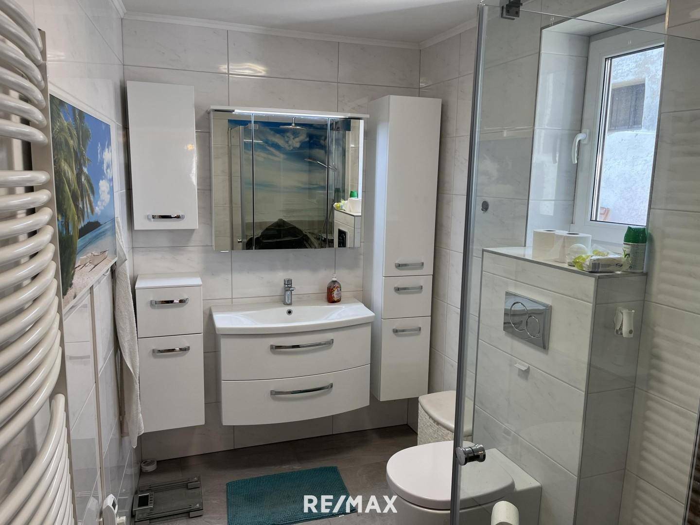 modernes Badezimmer ca. 9,5 m²
