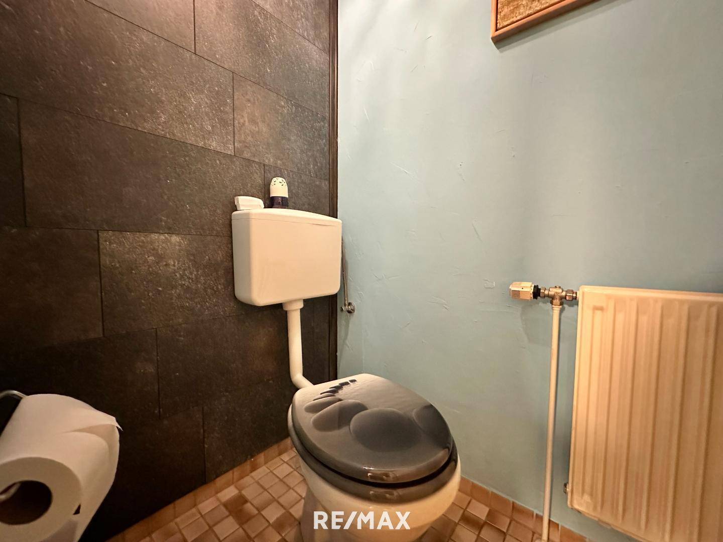 KG WC