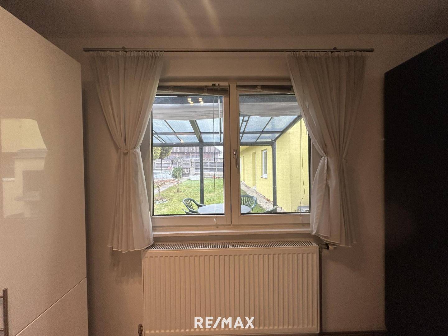 Küchenfenster mit Blick i.d. Garten