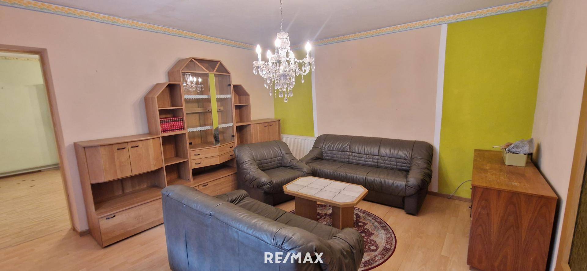 2. Wohnzimmer in der zweiten Wohneinheit