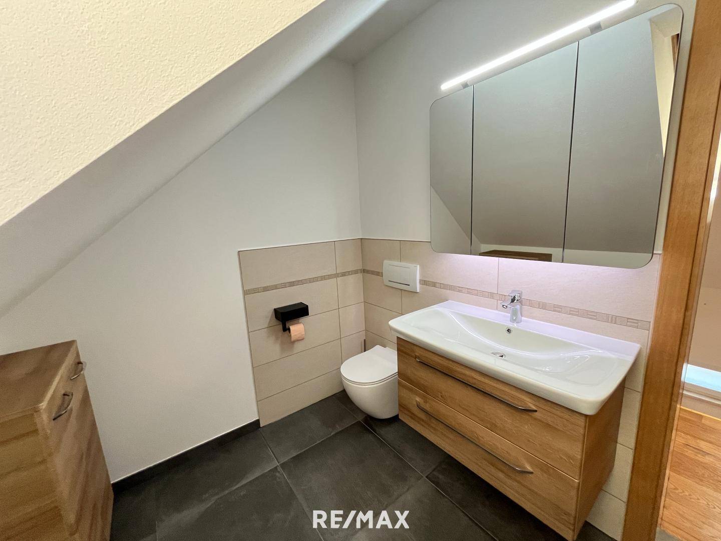 Badezimmer DG