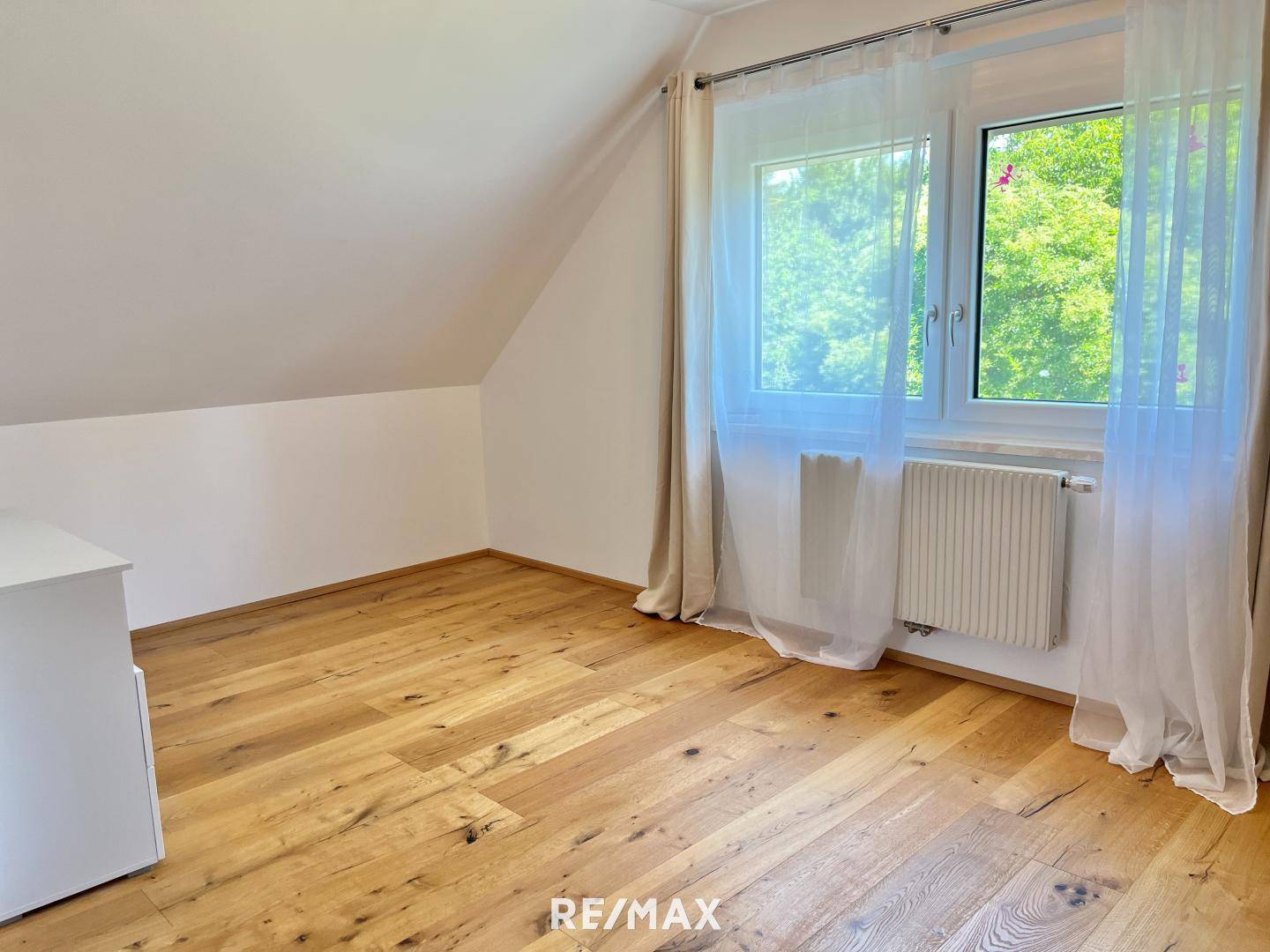 DG Schlafzimmer 2