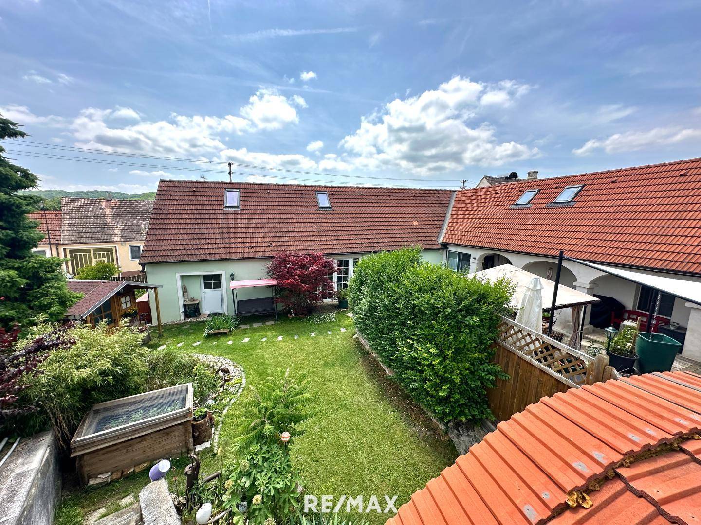 Garten oberhalb mit Aussicht