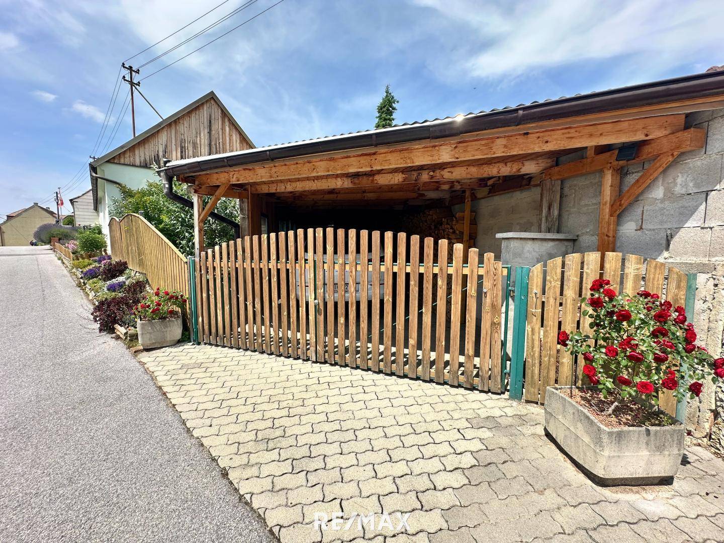 Carport