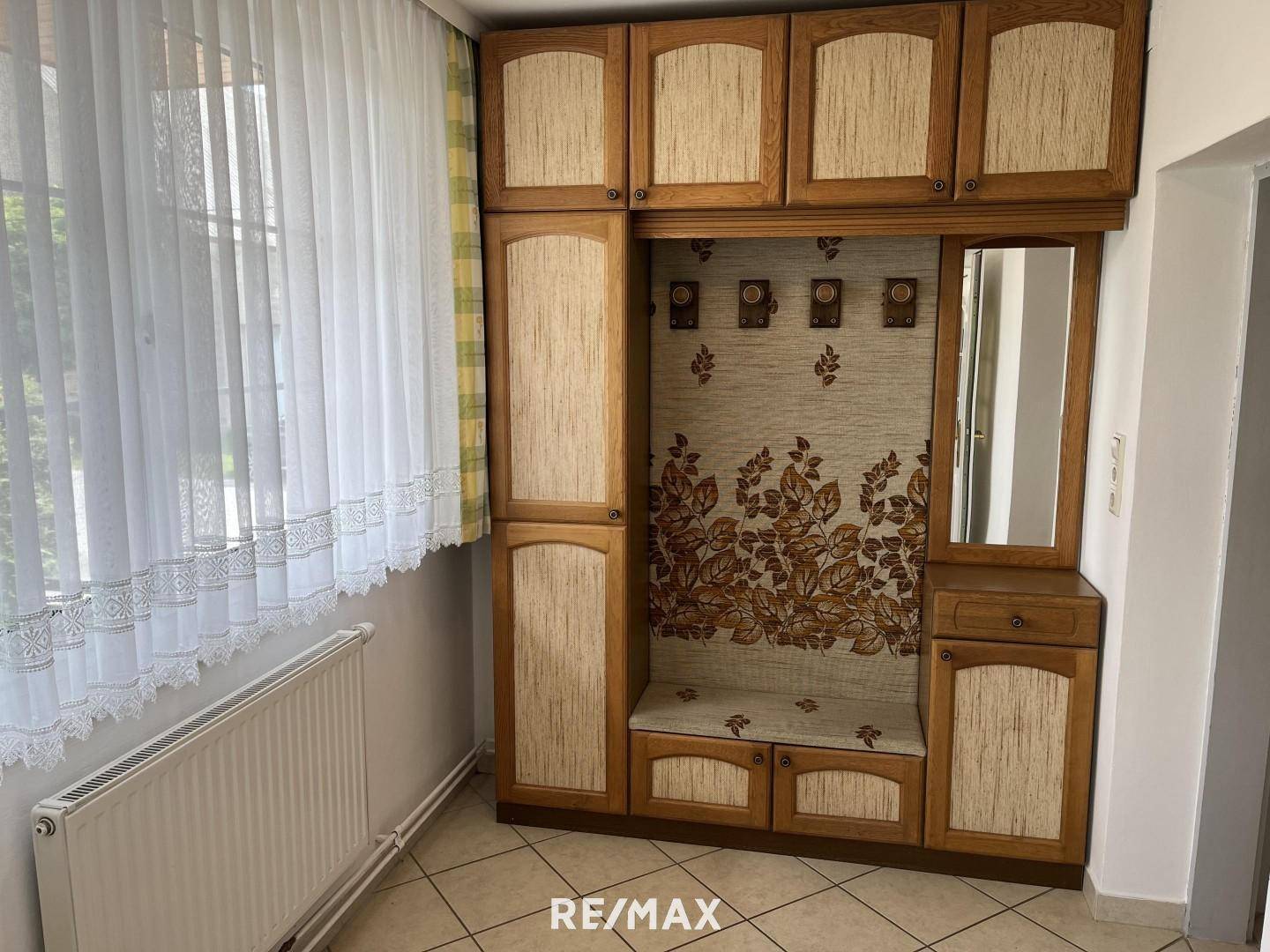 Vorzimmer ca. 6 m²