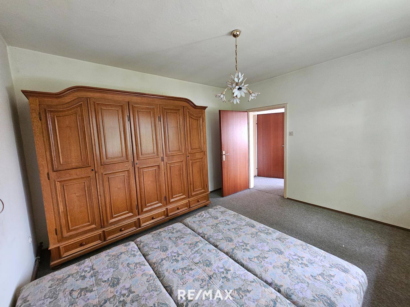 Zimmer 1 OG