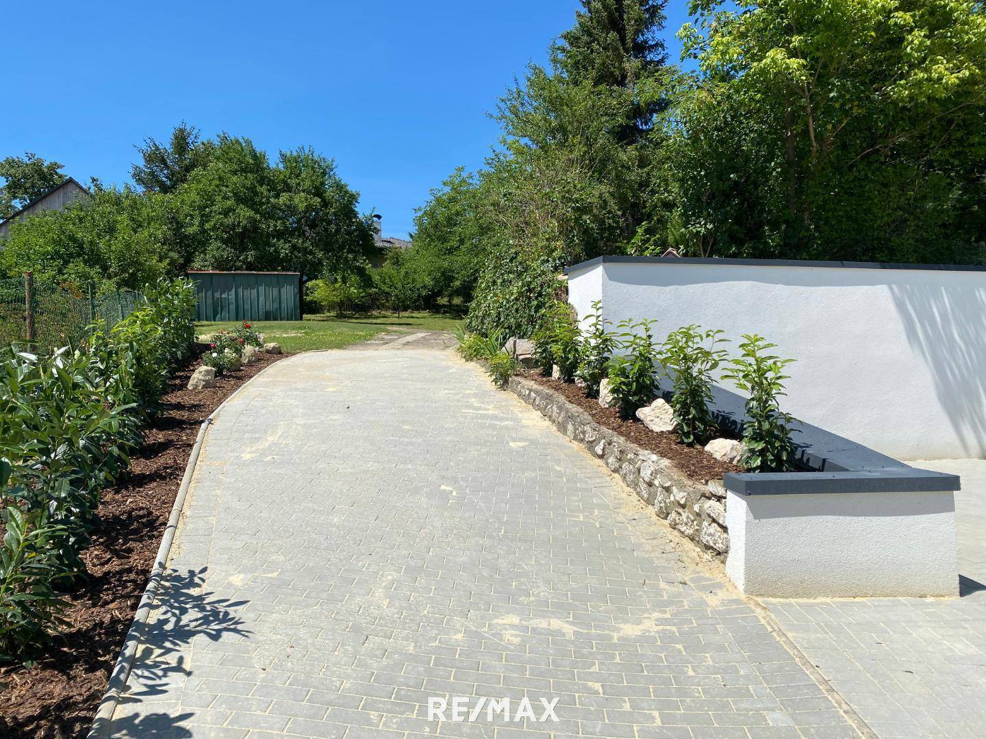 Weg zum Garten