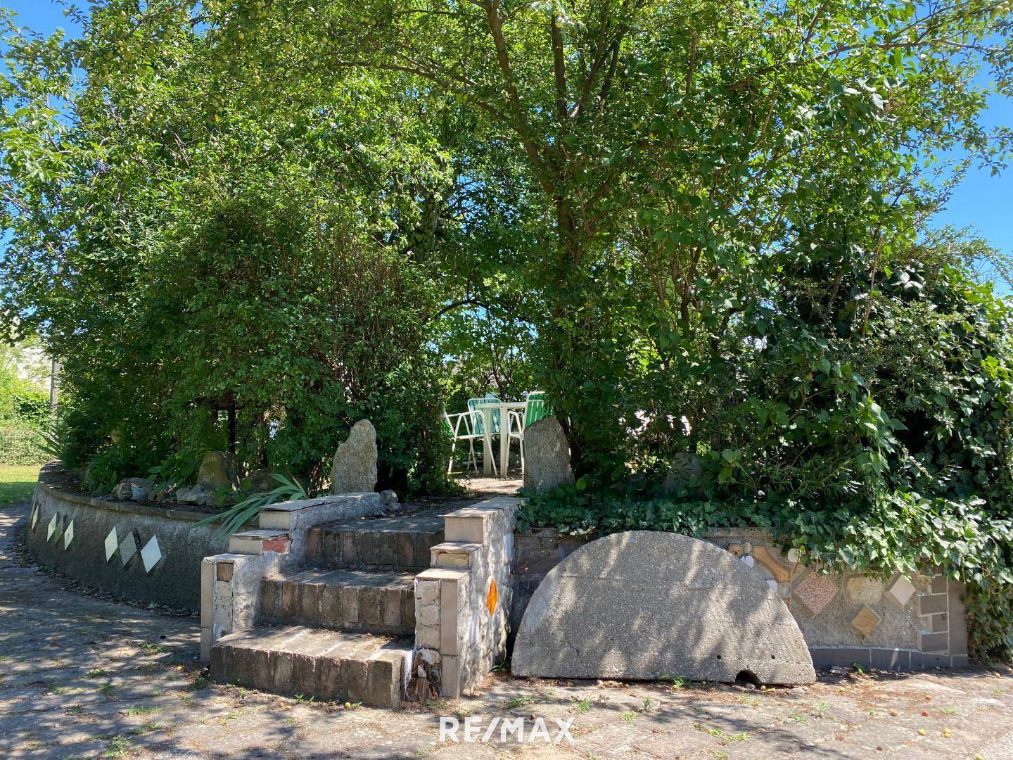 Laube im Garten