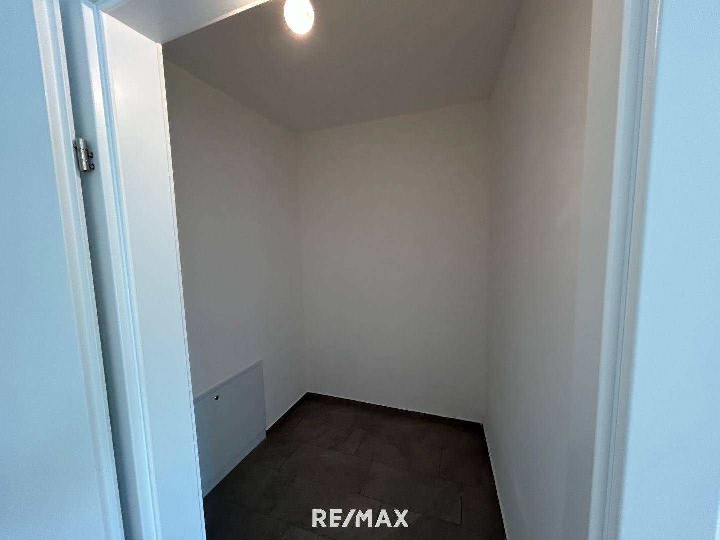 AR